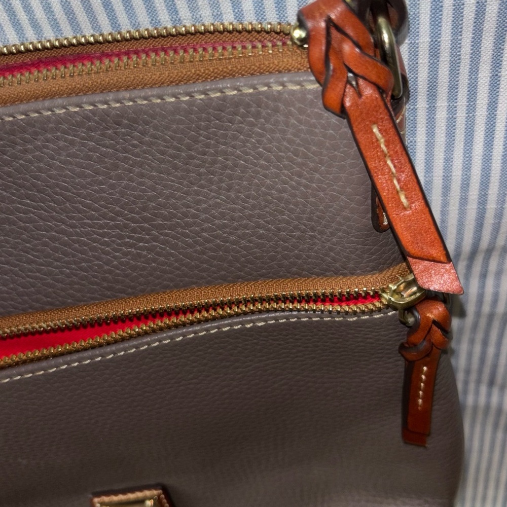 DOONEY & BOURKE PEBBLE GRAIN CROSSBODY HANDBAG - ELEPHANT - Picture 7 of 15